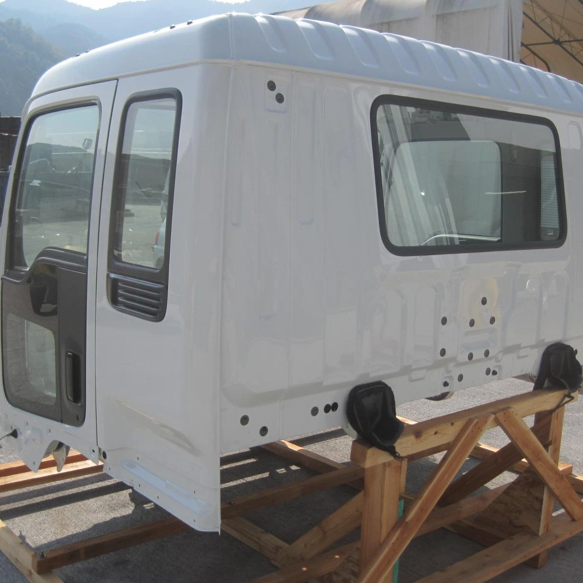 Japanese Genuine ISUZU Steel Parts Superior Used Truck Cabin