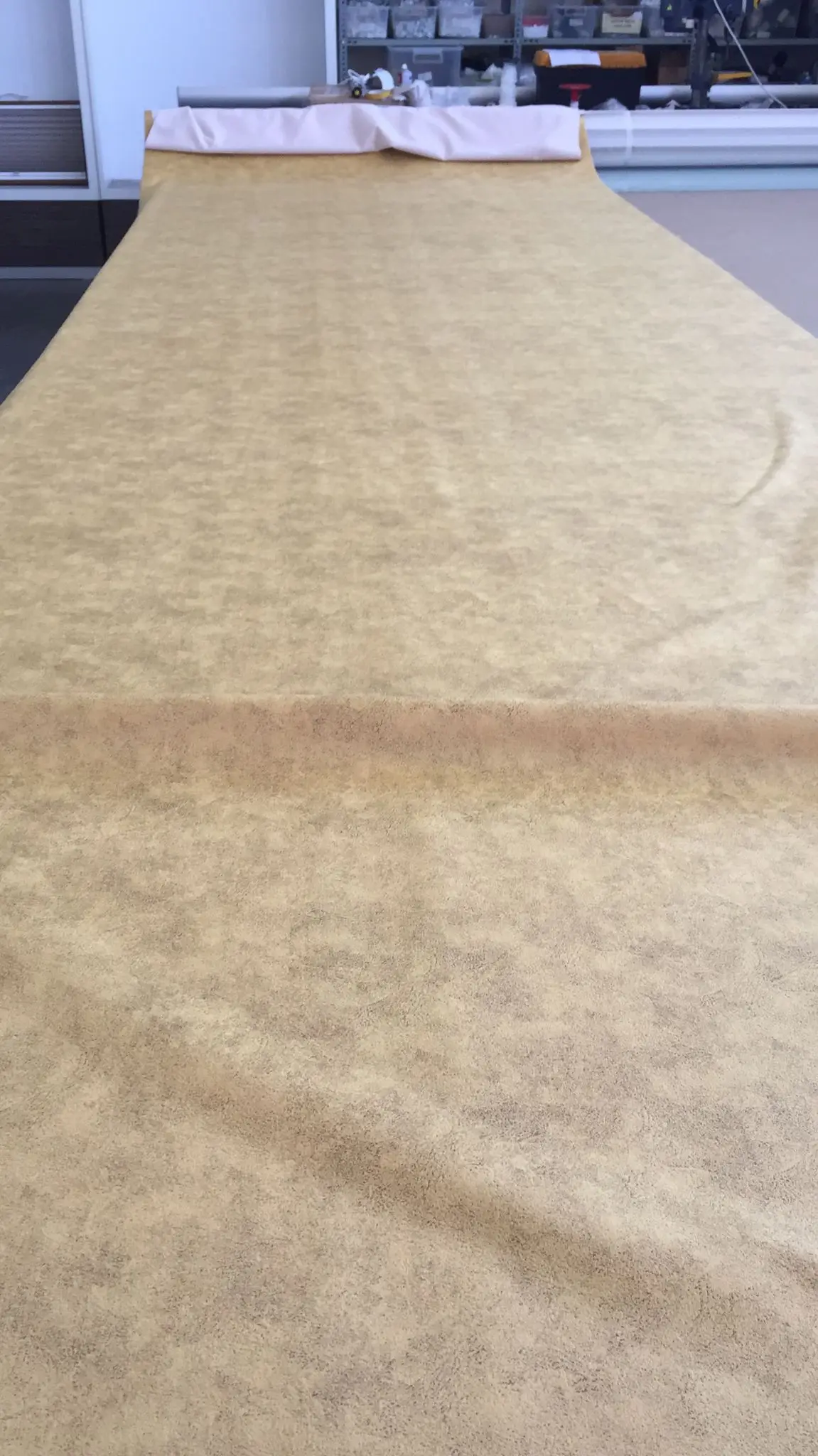 Офисная домашняя мягкая кожа внешний вид и элегантные цвета Роскошная полиэфирная обивка для дивана ткань домашнего текстиля