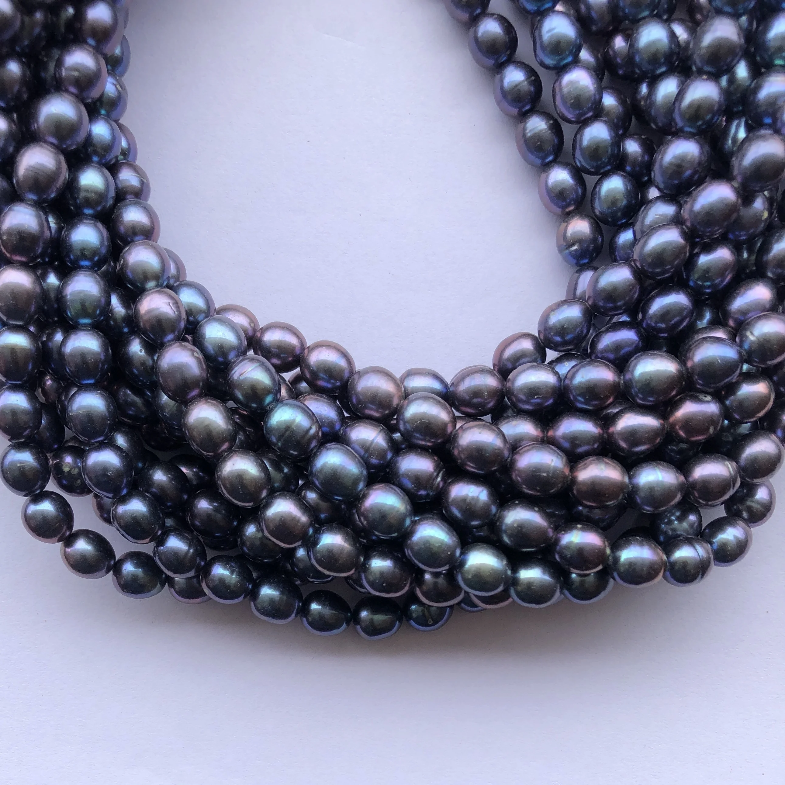 Shop Online Wholesale Price 8mm Natural Green Purple Black Color Freshwater Pearl Stone Smooth Rice Shape Beads Strand At Sale