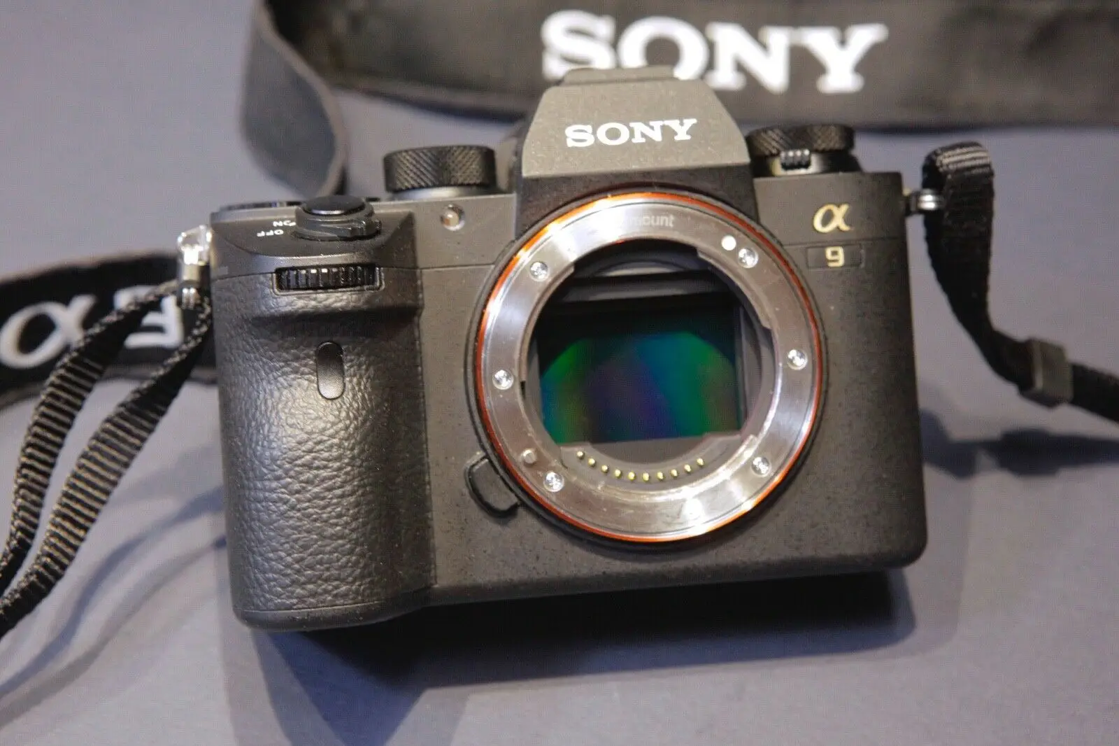 
Wholesales For S-O-N-Y A7R IV (a7R4) Full-Frame Camera with 61.0MP Black + accessories + 28-70mm OSS Lens ILCE-7M3 