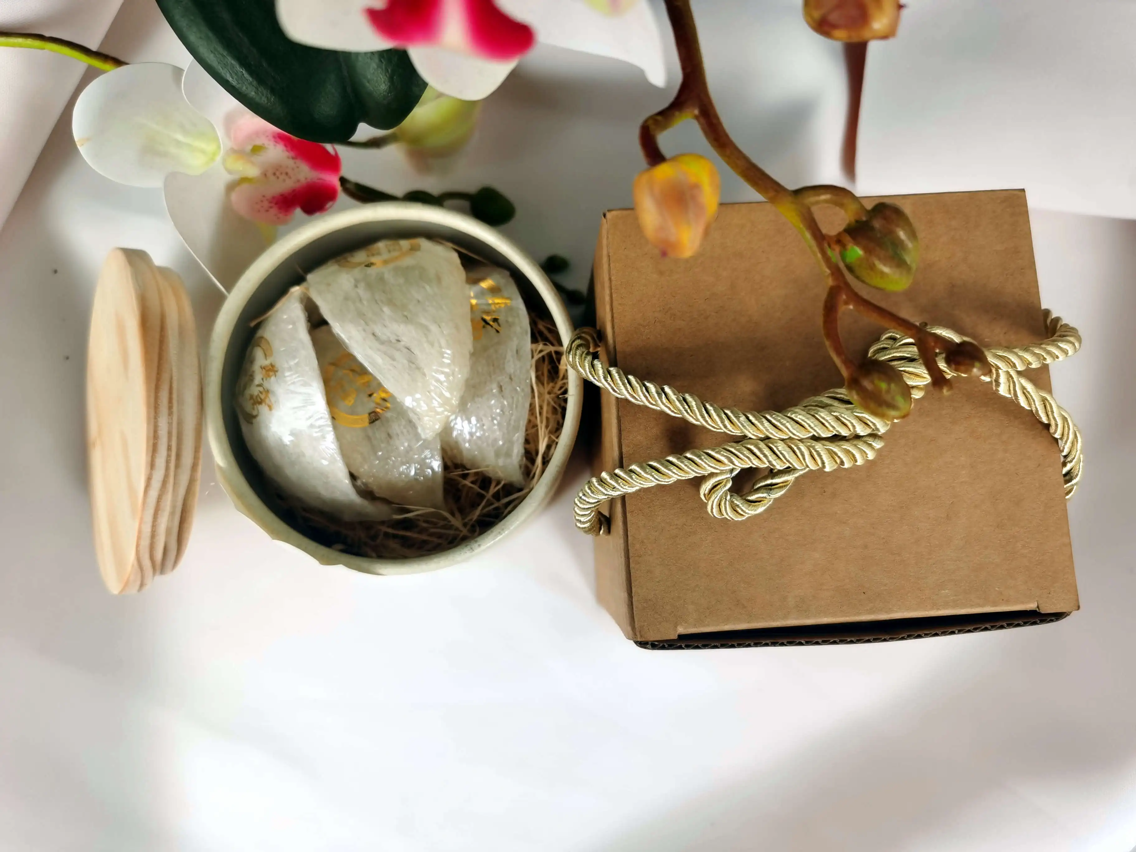 
40g size Malaysia Edible Bird Nest / Cubilose / Yuan Mi Zhan 