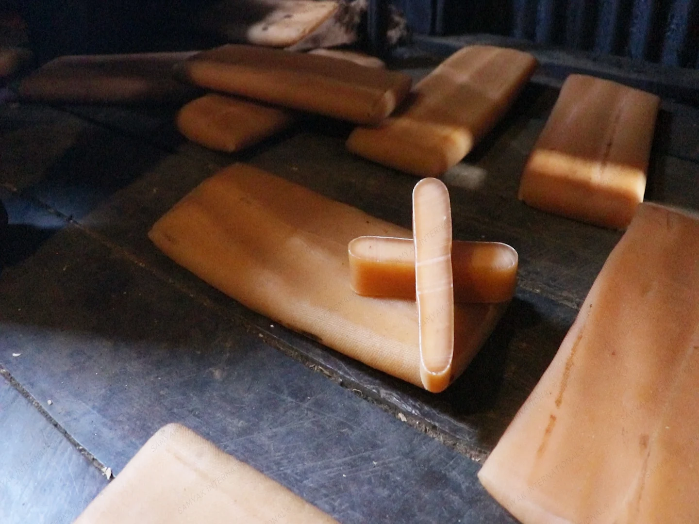 Yak milk dog chew/ Dog chew made by yak milk, Natural dog chew without preservatives