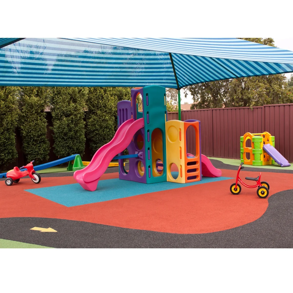  Производство высококачественных резиновых гранул для пола по оптовой цене