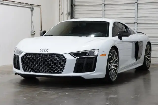 USED 2017 Au di R8