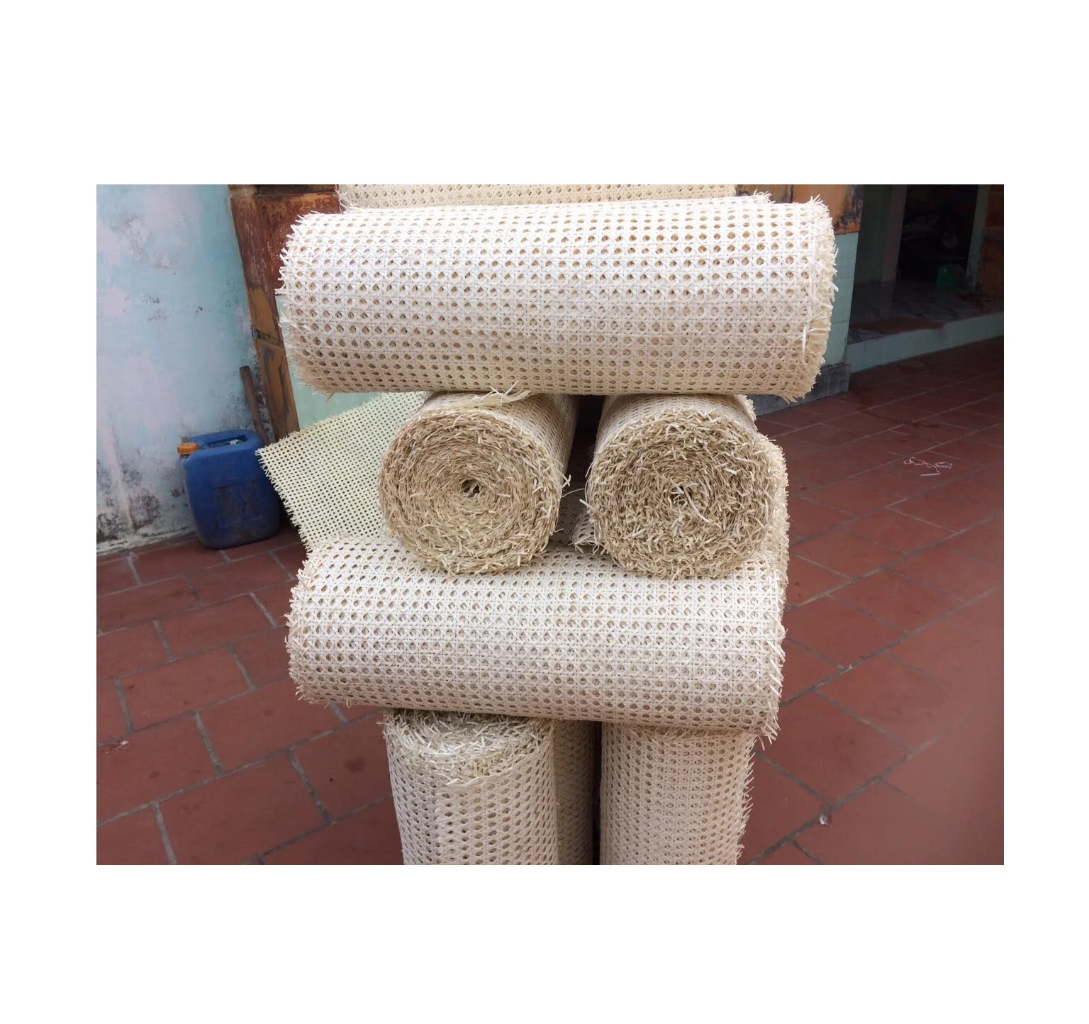 Mesh Bleached rattan webbing cane raw material for furnitures