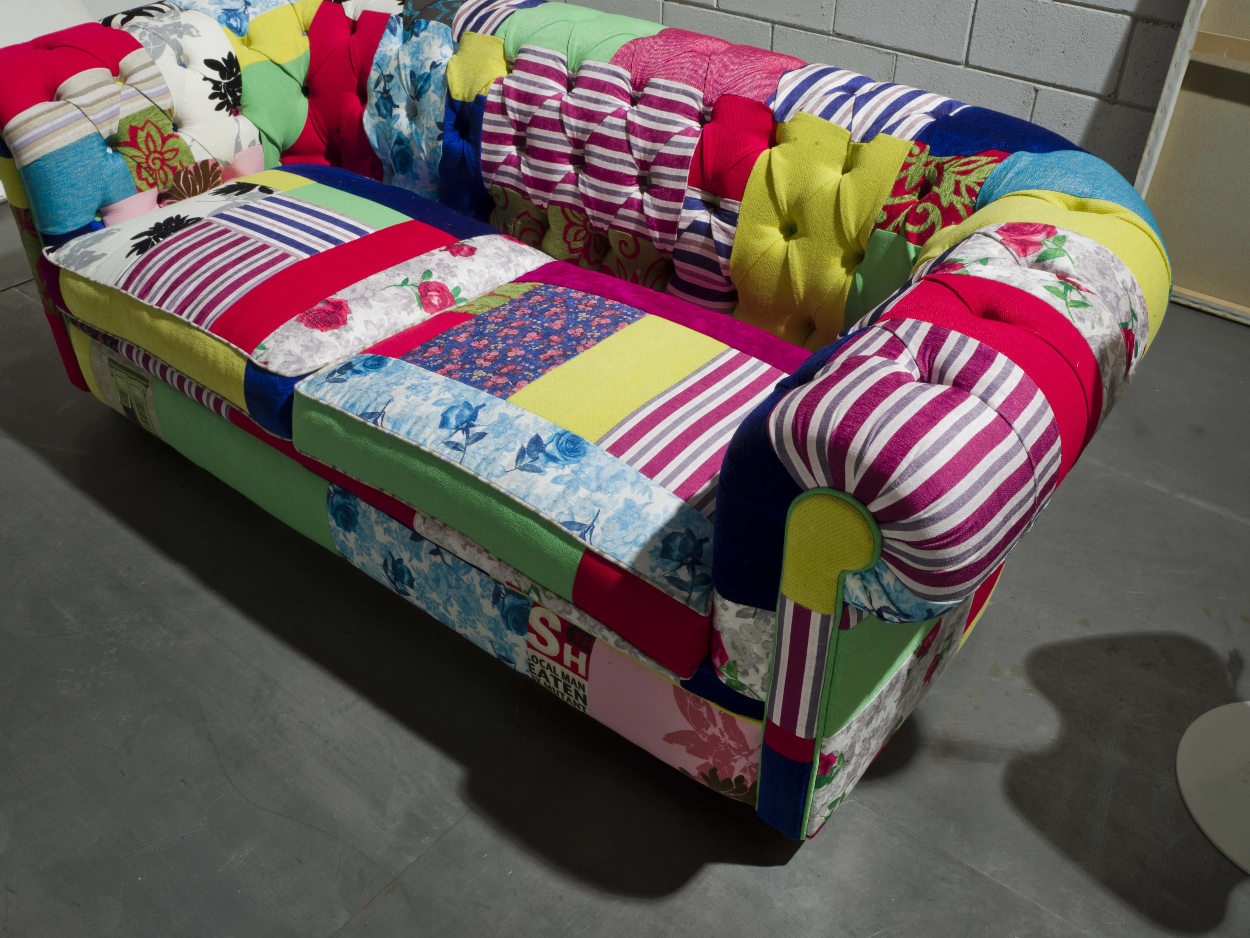  Ручной диван-кровать Chesterfield ткань Лоскутная моющаяся Современный итальянский дизайн 1
