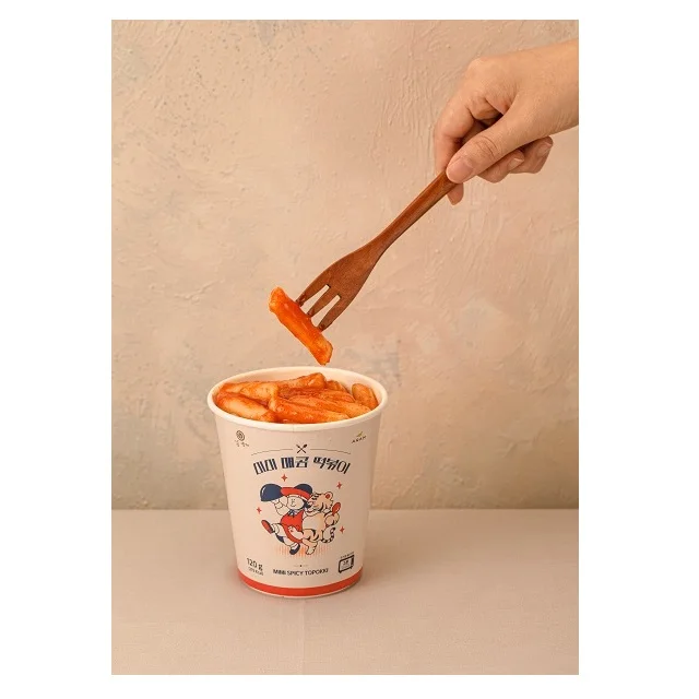Korean popular snack tteokbokki easy to make with microwave Mimi Spicy Topokki Korean manufactured safe food product
