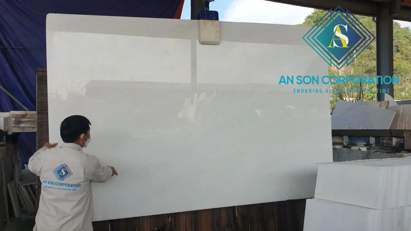 Top High Quality Crystal White Marble Slabs Exported To India