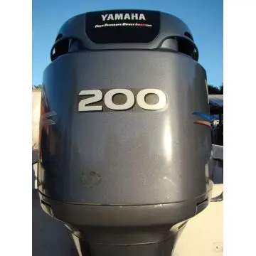200hp Outboard Yamahass Engine  4 stroke  F200LCA low hours fairly used