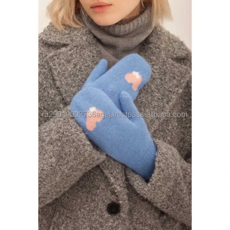 Quality knit mittens for autumn/winter hand crafted in traditional style manufacturer prices women knitwear