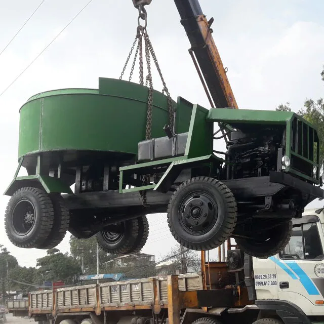 Type auto axles for moving 6 pcs tires self loading small mobile concrete mixer machine capacity 2 cubic meter producer Vietnam