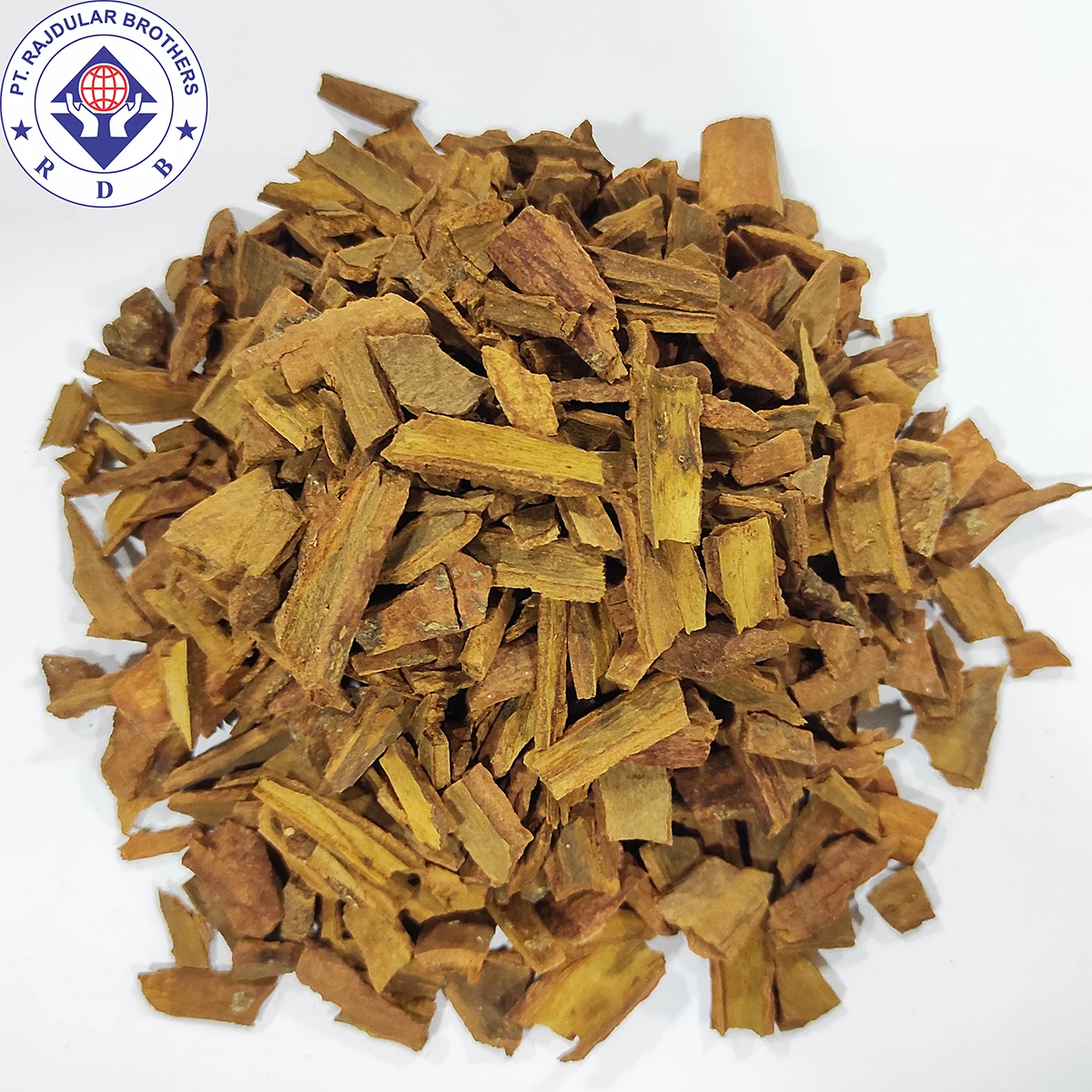 
HIGH QUALITY INDONESIAN CINNAMON / CASSIA VERA (KABC / BROKEN) 