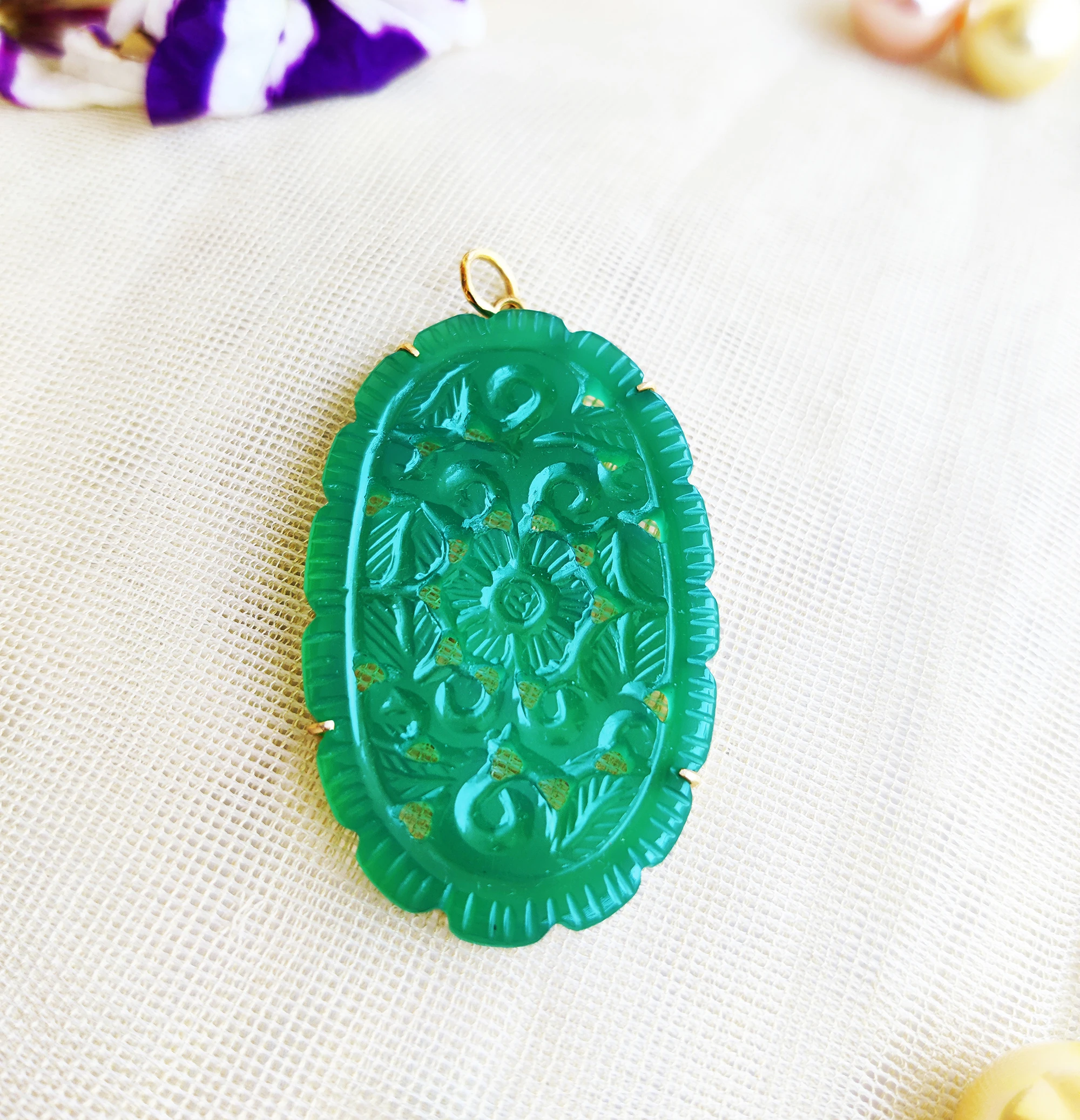 Cocktail Wear 925 Sterling Silver Gold Plated Lightweight Low MOQ Supplier Multi Color Vintage Onyx Carved Gemstones Pendants