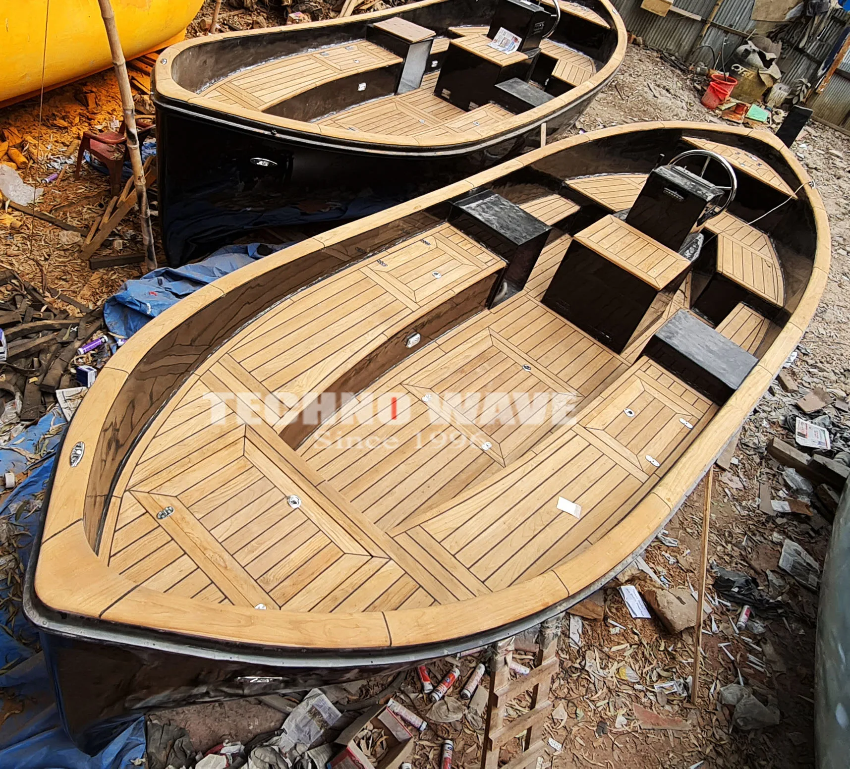 Роскошная лодка с изображением тикового дерева как голландский