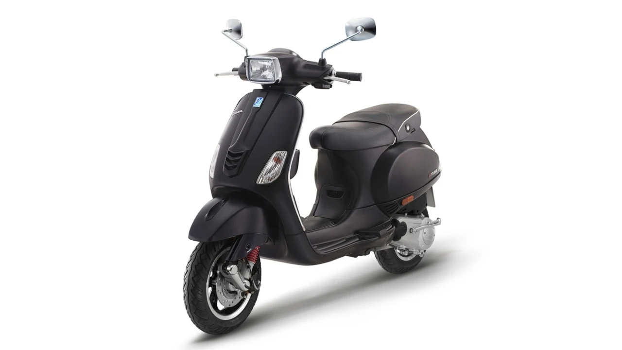 125CC скутер из Индии VESPA SXL 125