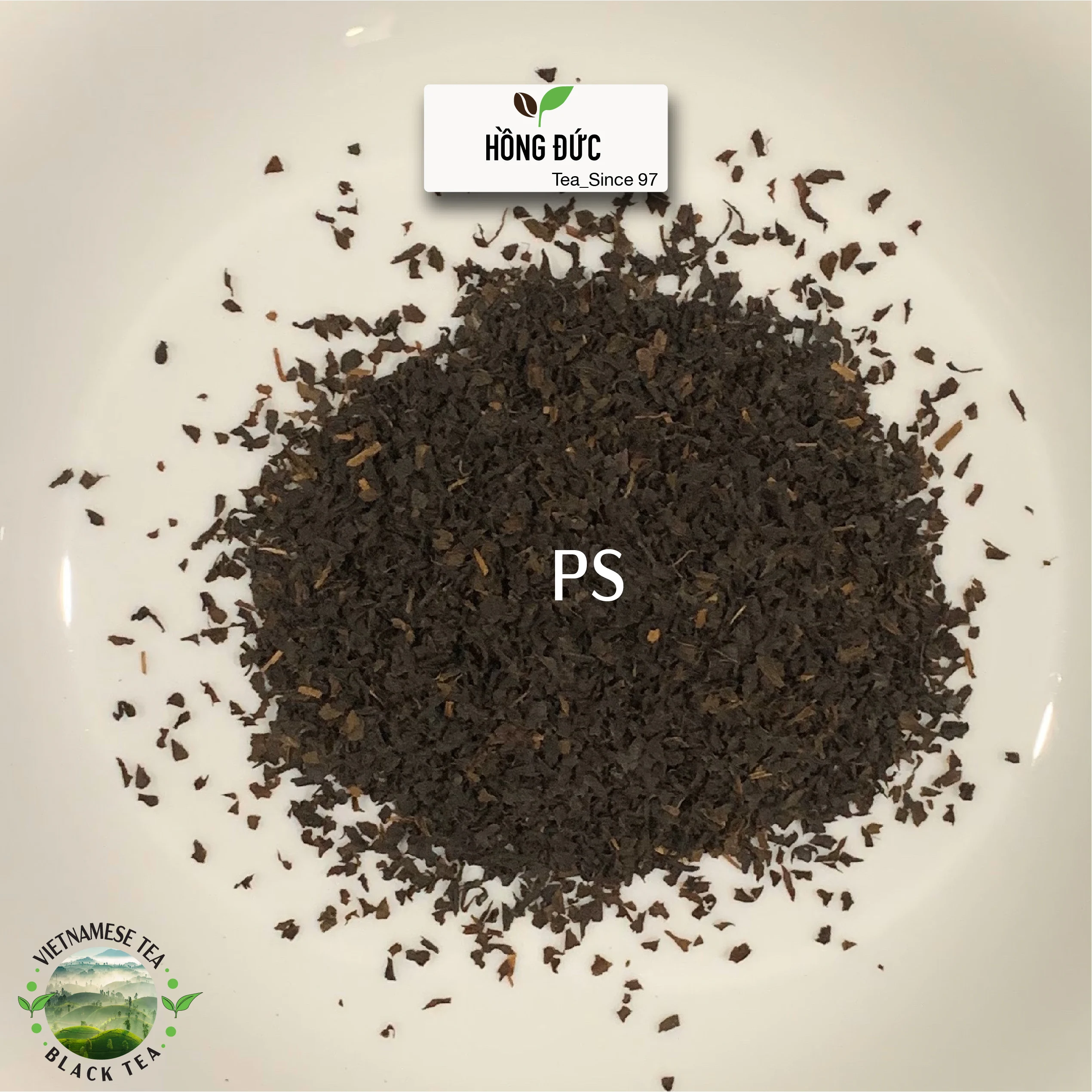 
Черный чай, чистый чай с листьями 