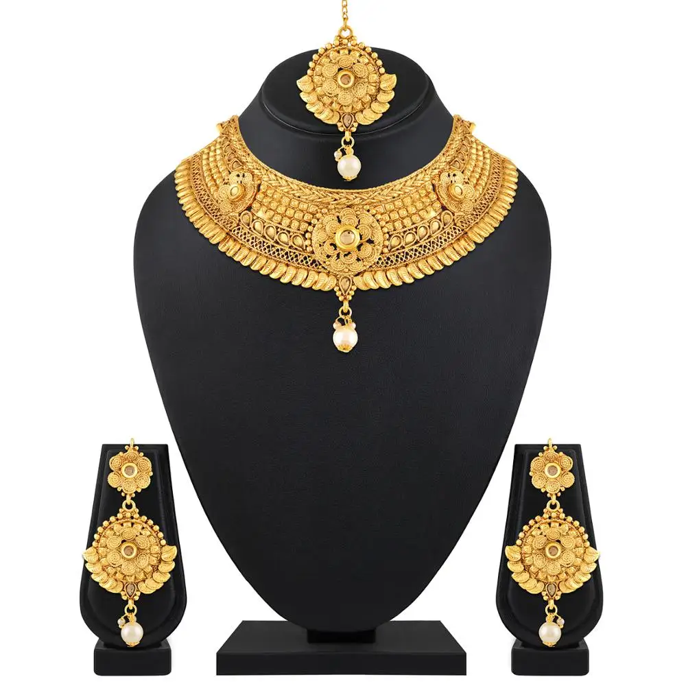 Traditional Elegant Gold plated Choker Style Kundan Necklace Set With Mangtikka Jewellery Necklace Set For Women