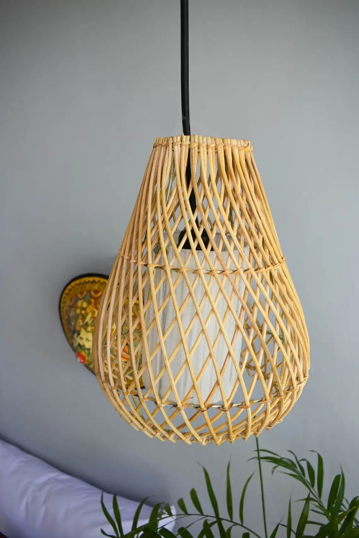 Лидер продаж плетеная бамбуковая лампа ручной работы деревенский подвесной светильник люстра из натурального ротанга в стиле бохо
