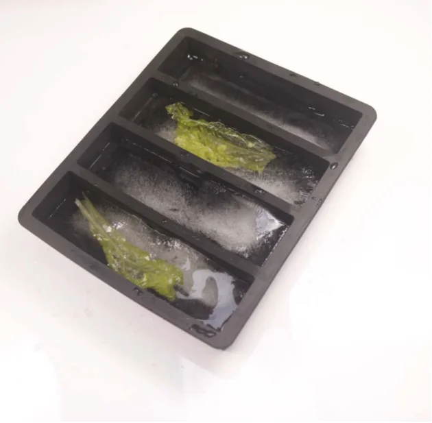 2021 Wholesale Food Grade Rectangular 4 grid Rectangle Ice Cube Tray Long Strip Ice Cream Mold