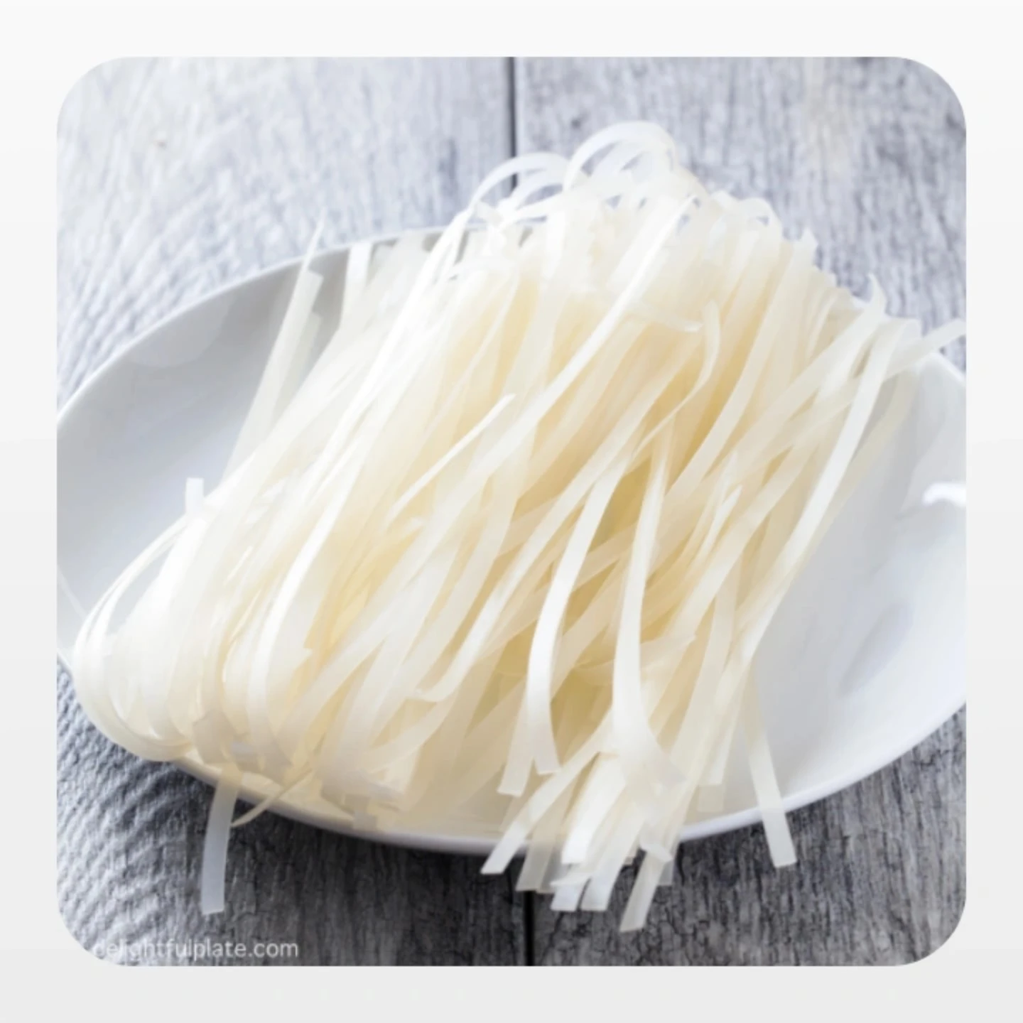 Large quantity - Handmade dry rice vermicelli - Dried rice vermicelli 500g pack is tough and flexible // Amber +84383004939