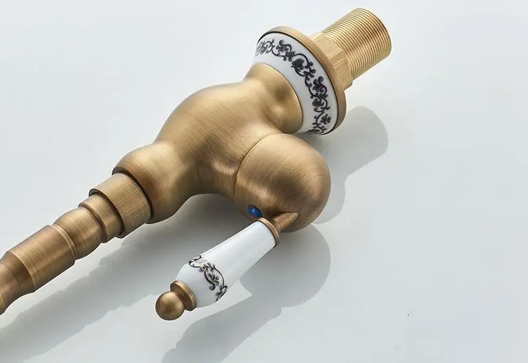 Античный латунный кухонный кран, латунный смеситель для раковины, с одной ручкой, крепление на раковину, для горячей и холодной воды