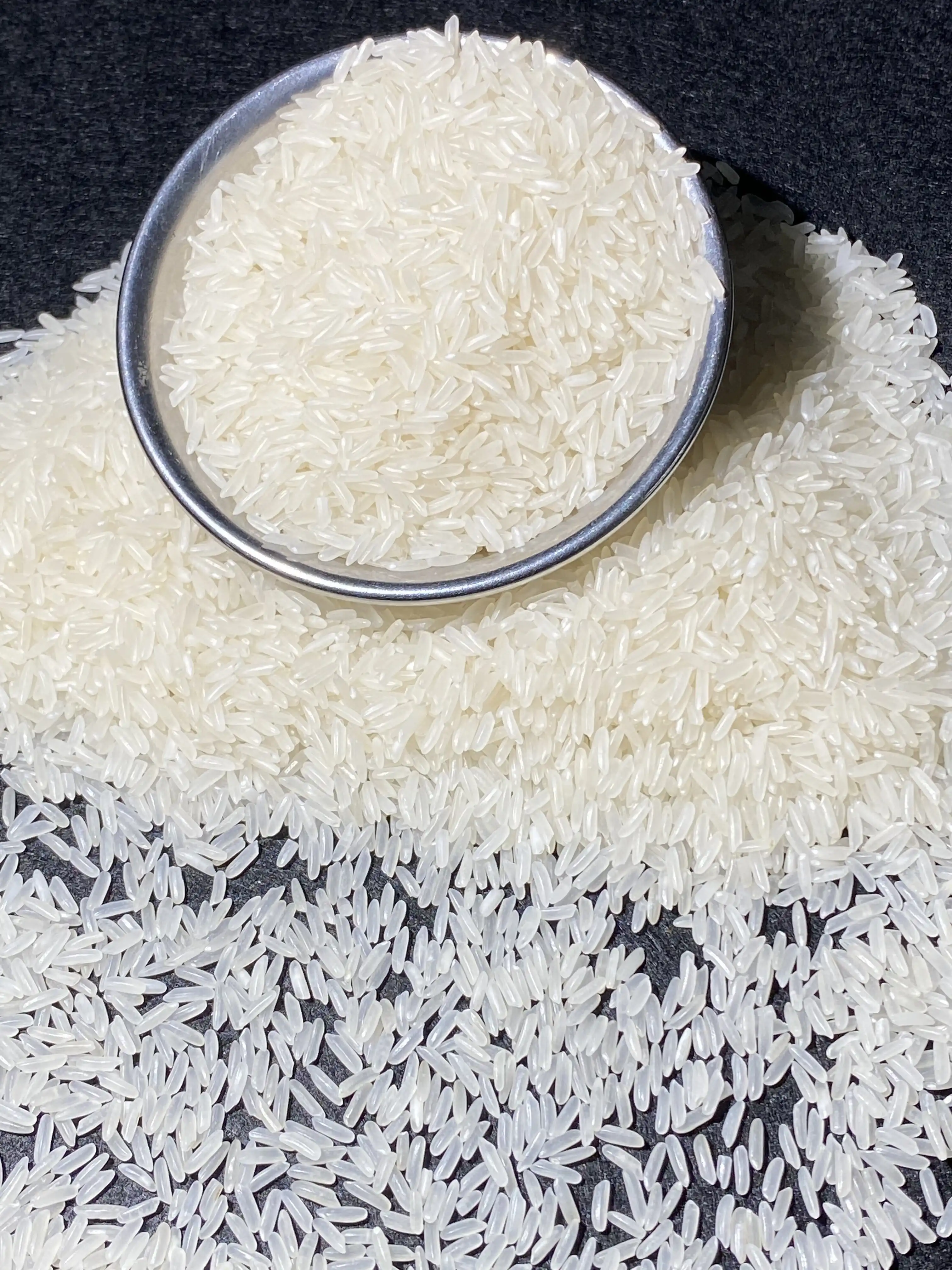 Вьетнамские экспортеры риса 5% сломанные