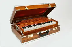 Portable Harmonium High Class Sound 9 Stopper Portable 3.5 Octave Double Reed Baja With Coupler Kapler Bass Male