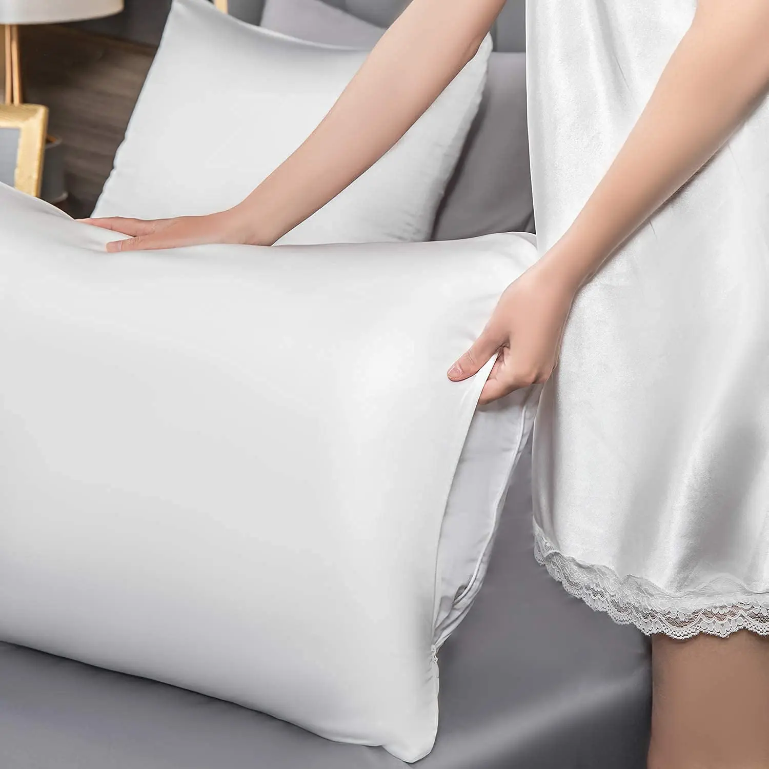 Mulberry Silk Pillowcase for Hair and Skin Silk Pillow Case with Hidden Zipper 22 mm Dual Sides Soft Silk Pillow Cover
