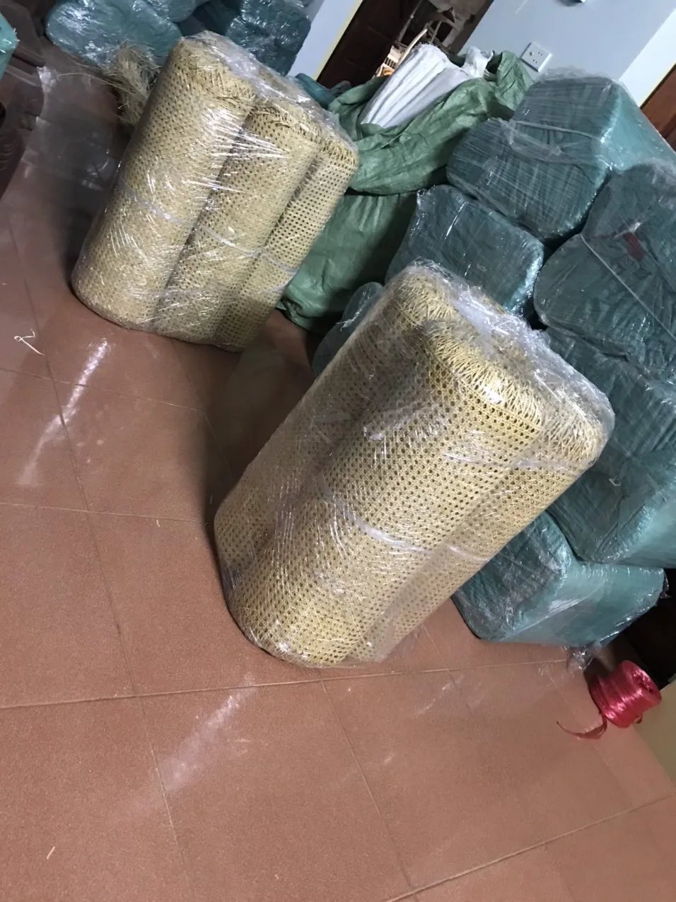 1/2 Mesh 2.5mm Rattan Webbing Roll Material Natural Rattan Cane Bleached Webbing Roll Rattan Material For Furnitures