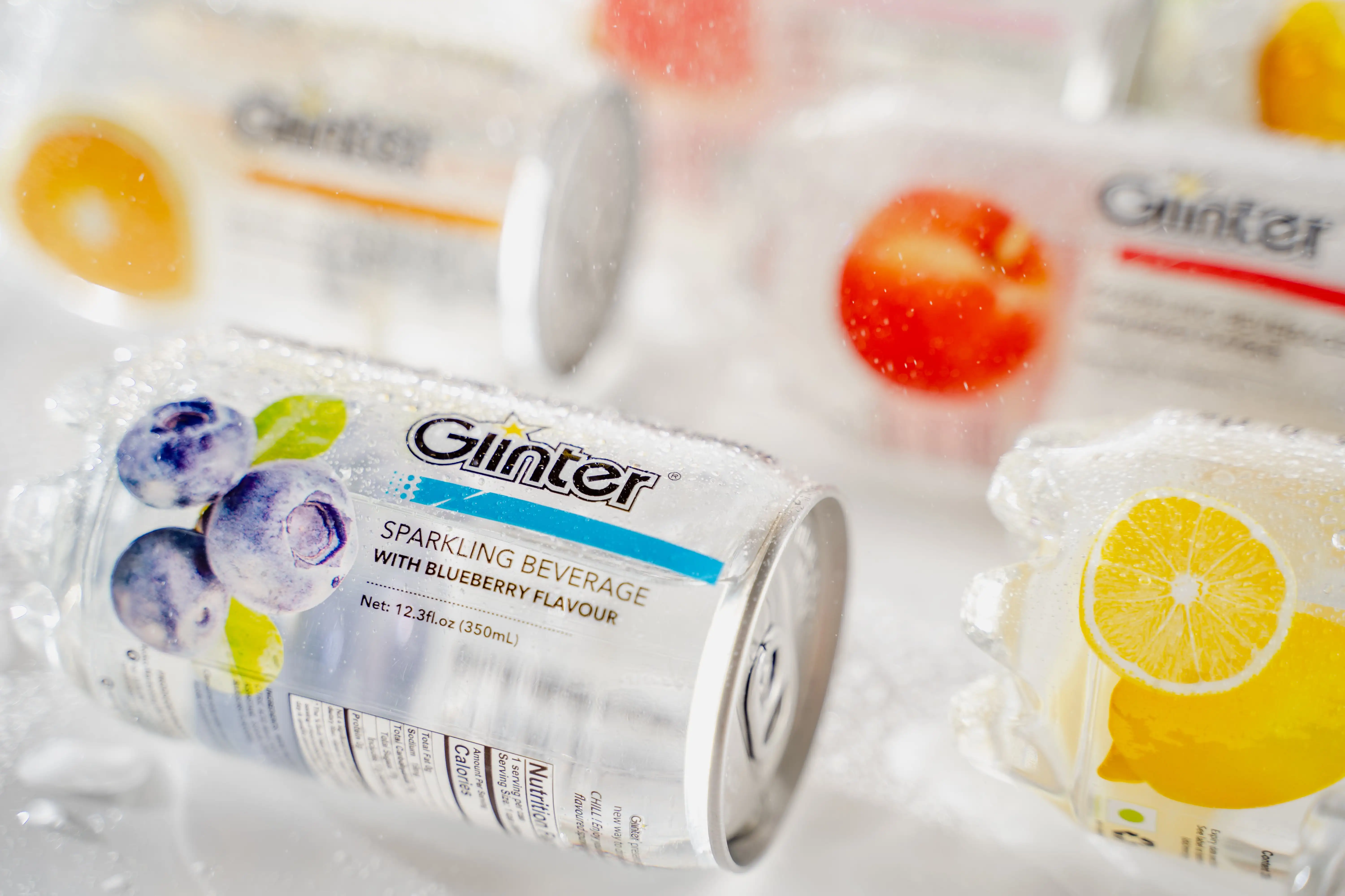 Безалкогольные напитки с черничным ароматом содовая вода Лучшая комбинация закусками блестящая фруктовый напиток блеск