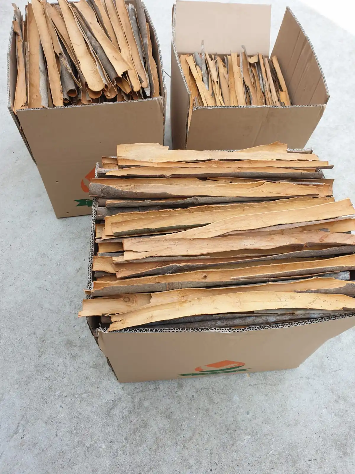 Cassia powder Cigarette Cinnamon Split Cassia Best Quality Cheapest Price 2021 Crop