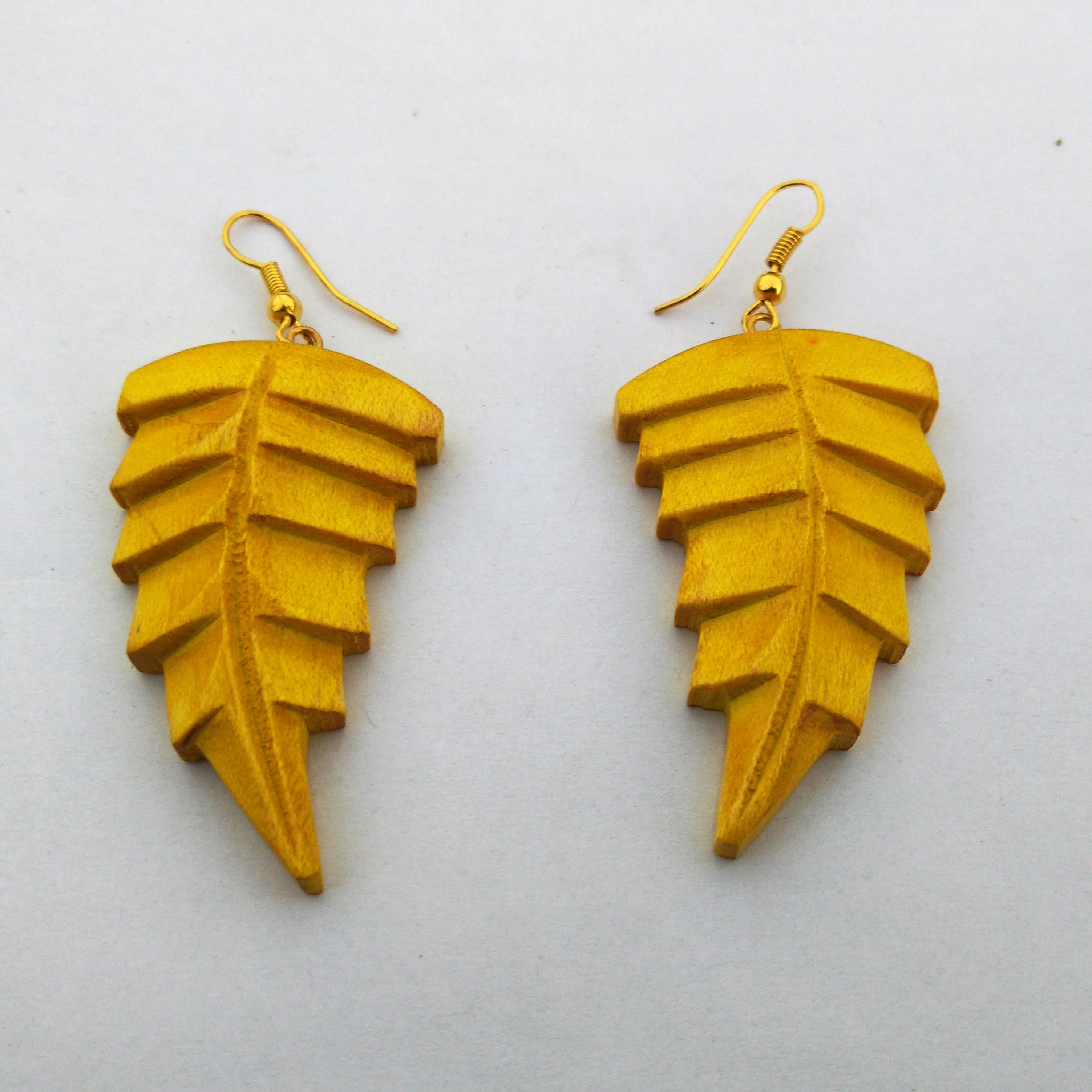 
yellow color trendy wood earring and Long Drop Geometric Wooden Earrings Wholesale Good Selling High Quality Wooden Afri 