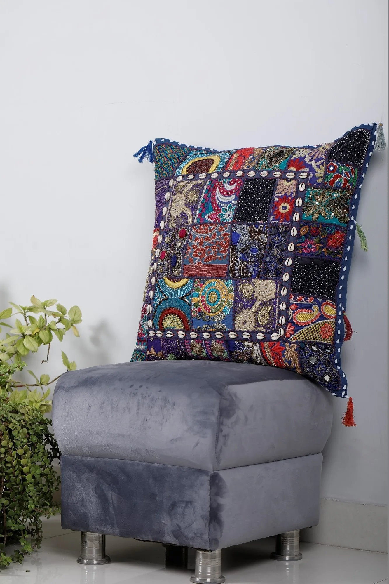 Patchwork Cushion Cover Wholesale Decorative Pillow Cover Indian Handmade Pillow Case Beaded Vintage Embroidered Cushion Case