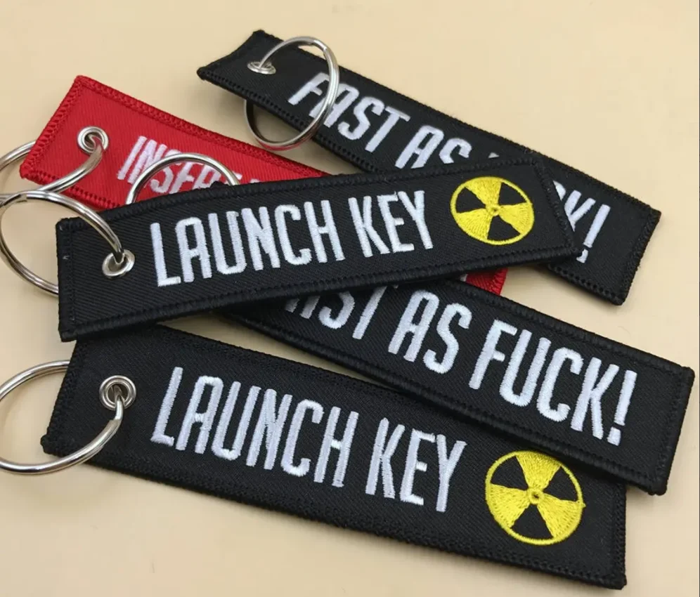 Изготовленный на заказ удаляем перед полетом брелок вышитый для ключей текст мотоцикл мини-камера автомобиля мотоцикла