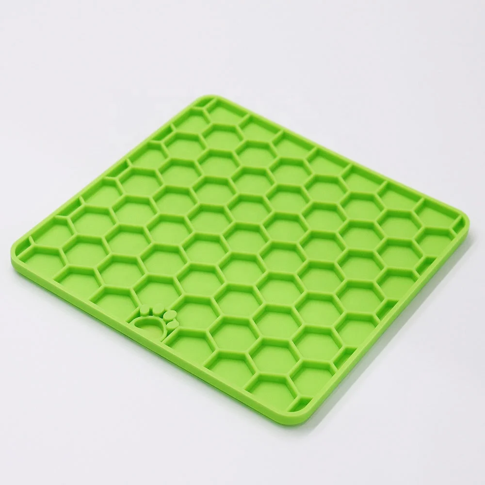 Wholesale Dog Lick Pad Pet Bathing Distraction Pads Silicone Slow Feeder Lick Mat with Strong Suction dog lick mat