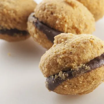  Ассортимент оловянных изделий Expo amaretti & baci 175