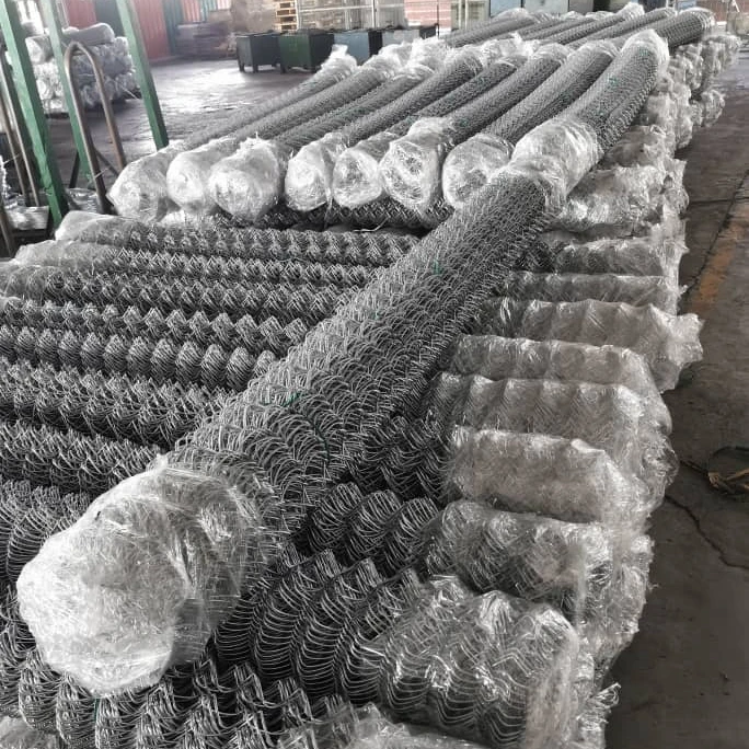 Galvanized chain link fence compact roll