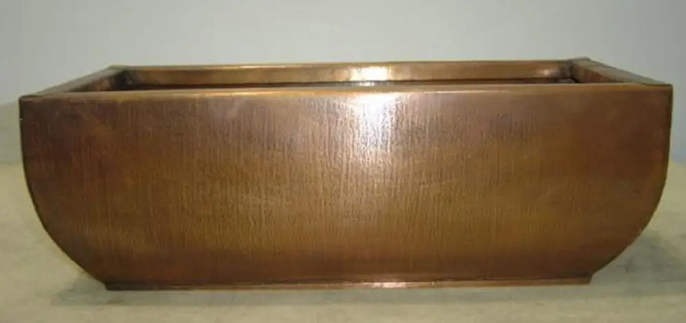 Outer Sloopy Long Flower Pot