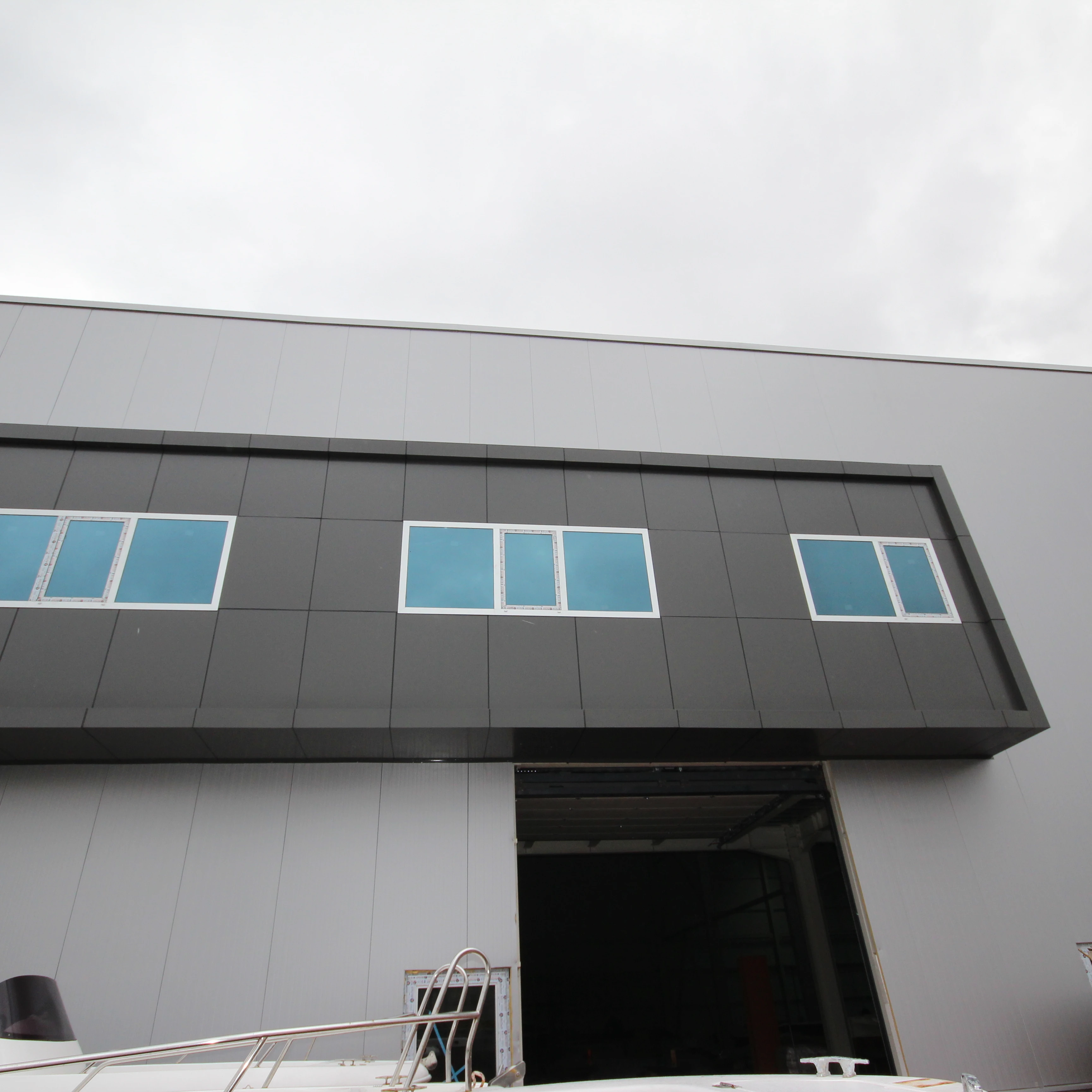 Steel Warehouse & Boat Repairing Maintenance Building
