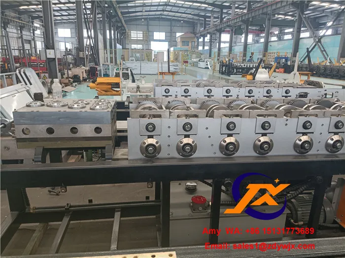  C89 C140 LGSF Light Gauge Steel Framing Machine .jpg