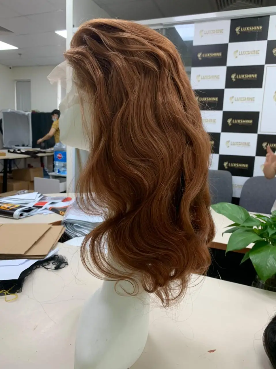 Wavy curly Best Sale The Top Quality Hair Wig Vendors Wholesale In Vietnamese, Cuticle Aligned Silky Human Hair Wigs many color