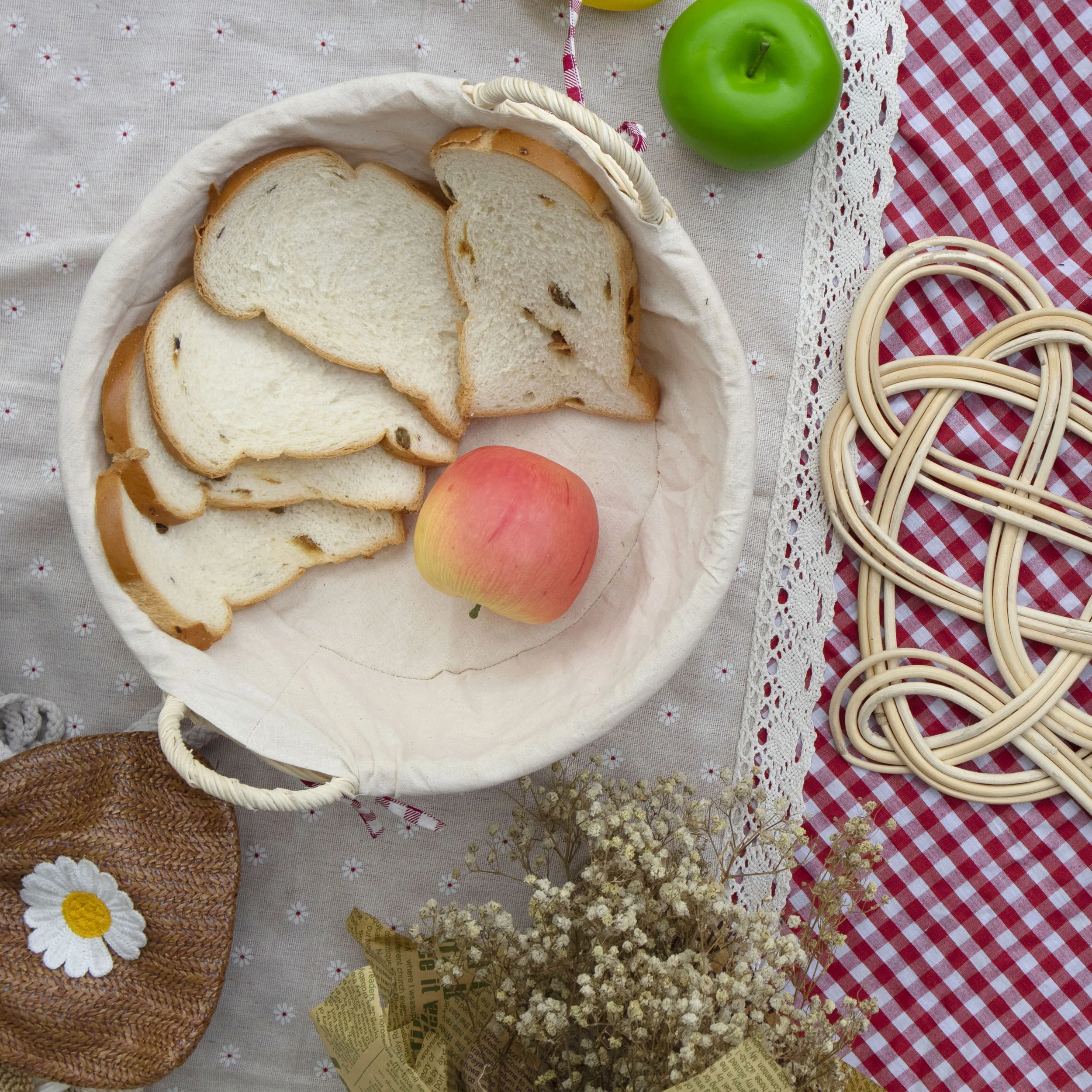 High Quality Rattan Storage Tray Round Basket Rattan Tray Wicker Basket Bread Fruit Storage Woven Round Storage Basket Tea Fruit