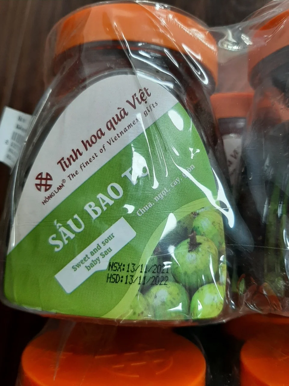 %100 Natural fruit Northern Vietnamese specialties No Additives jar Packing Dry Fruit Hong Lam sweet & sour Baby Sau 200g tasty