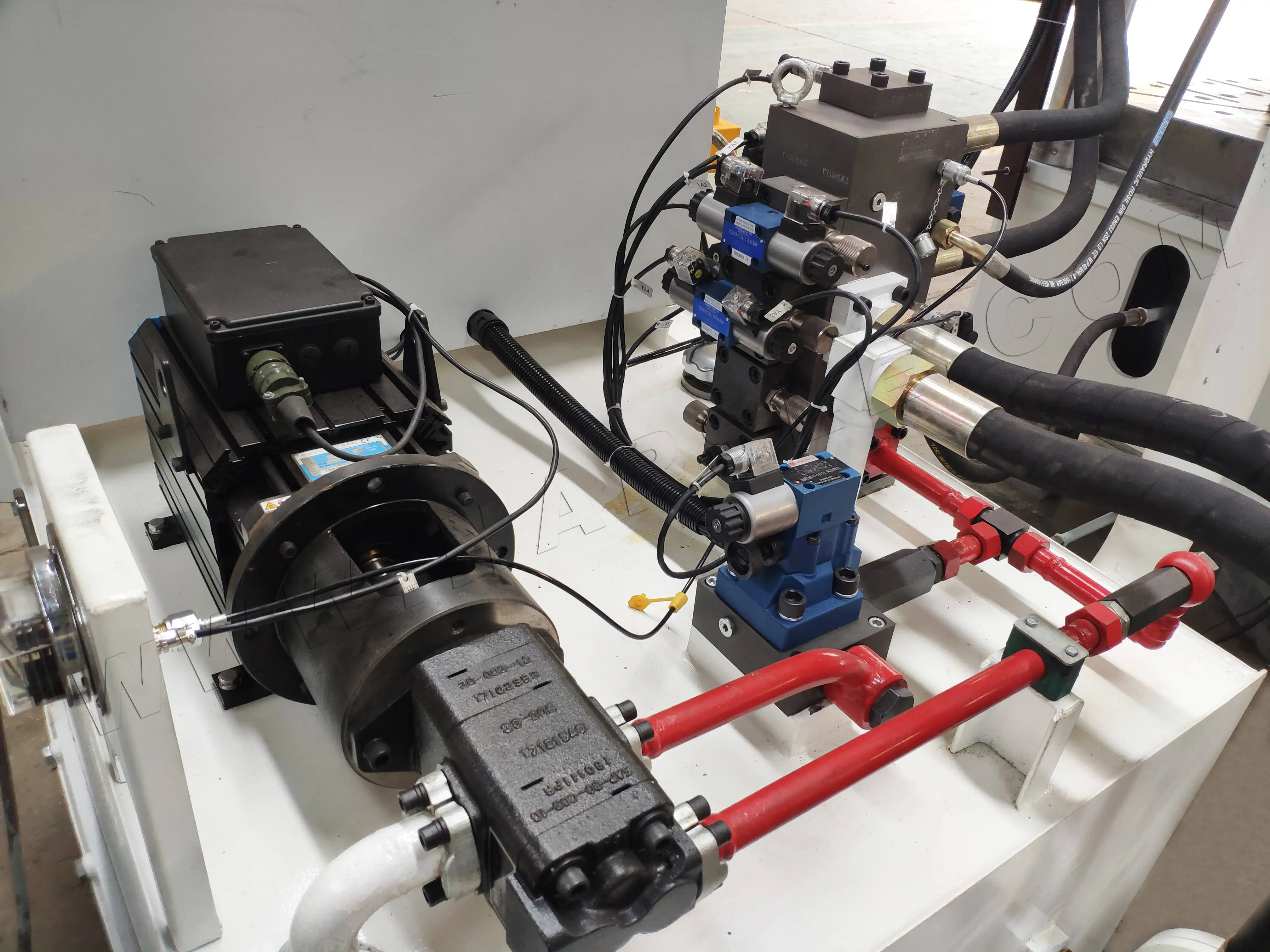 800 тонн металлический гидравлический штамповочный пресс для производства монет