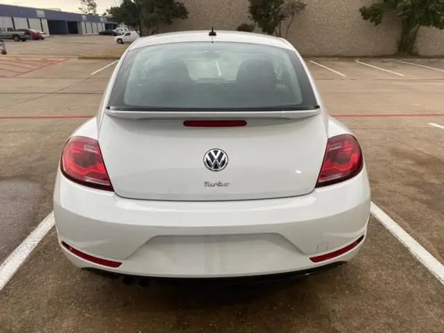 2019 VOLKSWAGEN BEETLE S
