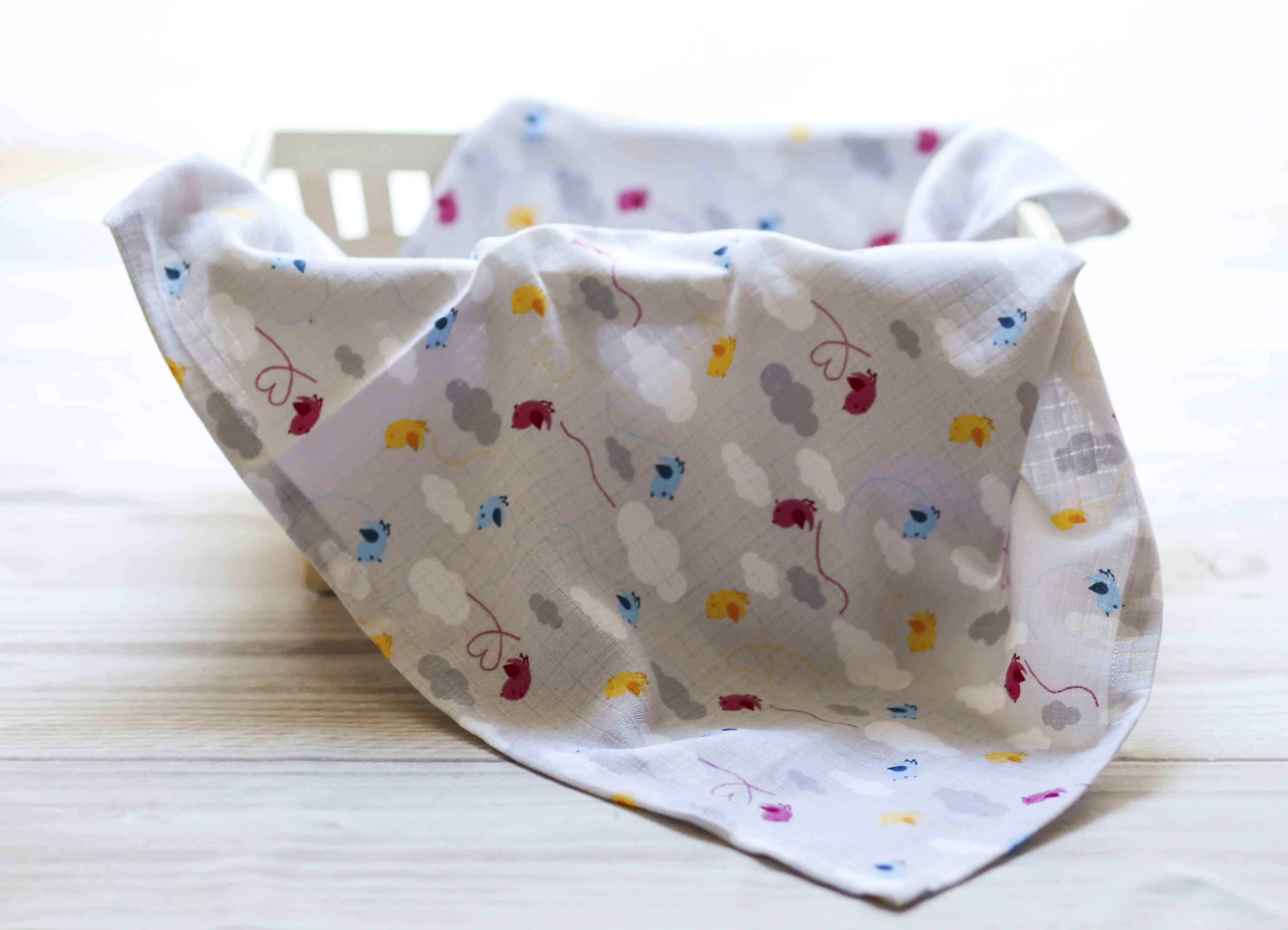Bird cloud pattern 100% cotton soft baby muslin fabric