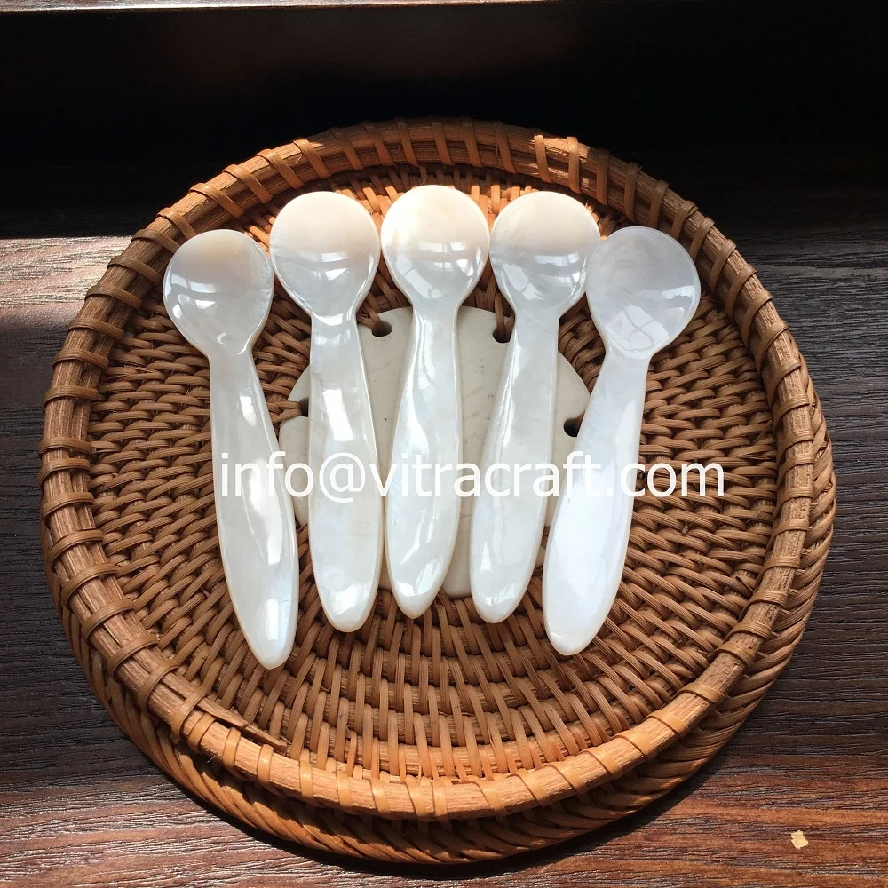ELEGANT White Mother of Pearl Spoon, Caviar spoon size 9cm Support custom logo engraving Suitable for enjoying expensive Caviar
