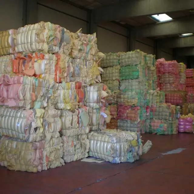  Wholesale Clean And Dry Recycled Plastic PU Foam Scraps