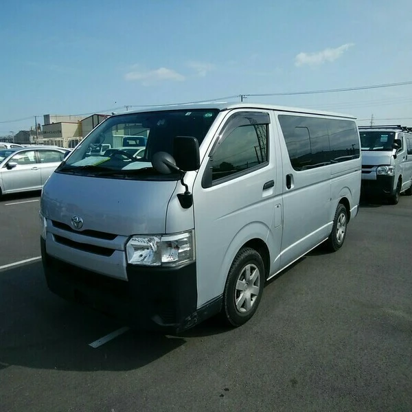 Б/у 2015 TOYOTA HIACE VAN