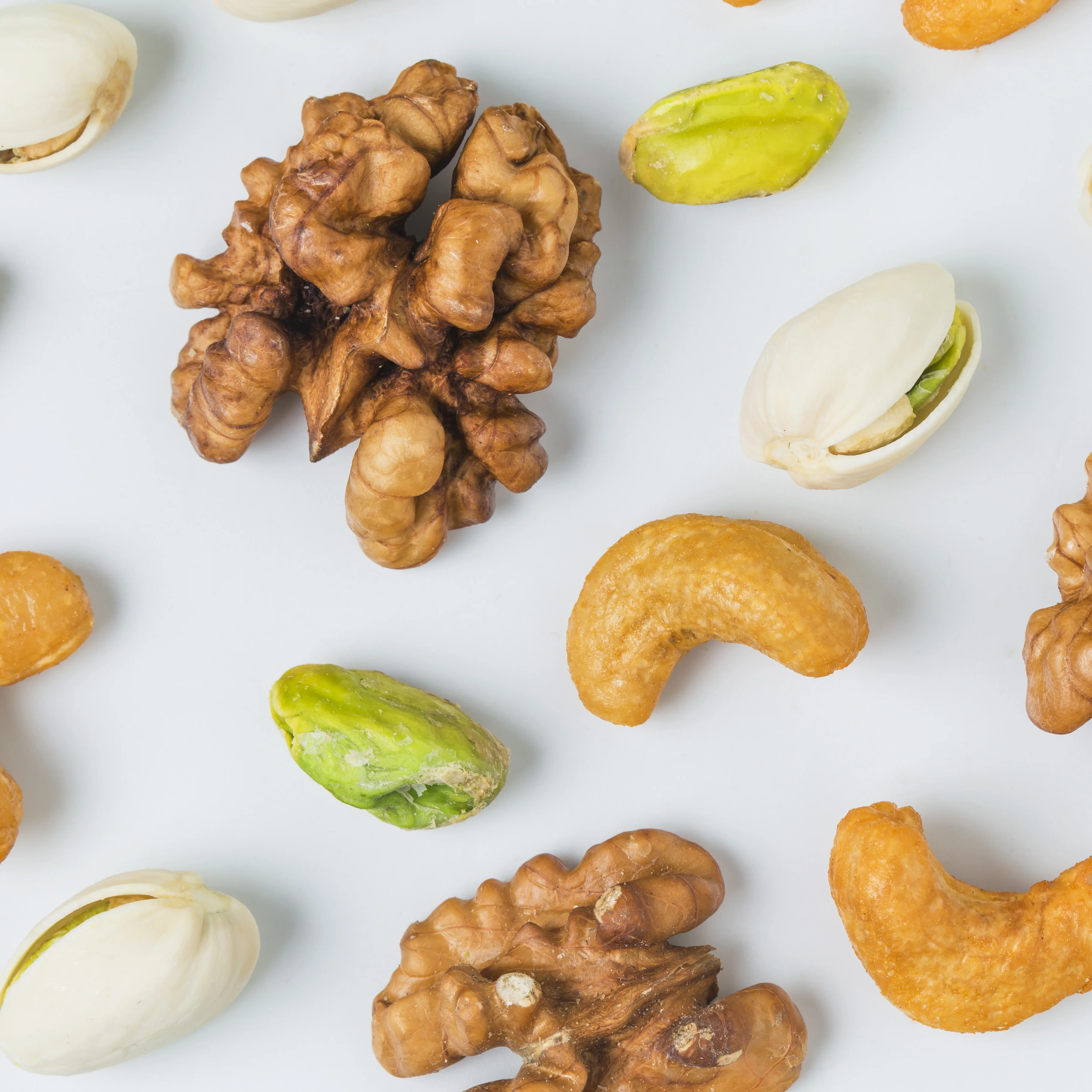 Nut Mix Salted Flavor Vietnam Cashew American Walnut Almond Pistachio Retail Packing Plastic Jar 450g Healthy Nuts